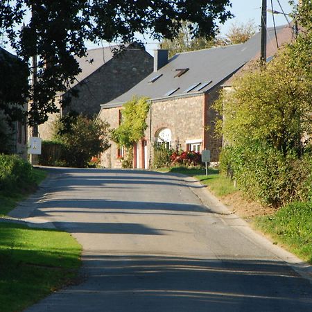 B&B Les Trois Voisins Bourseigne-Vieille Buitenkant foto